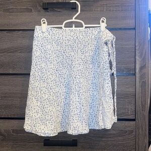 Brandy Melville Genevieve Wrap Floral Skirt